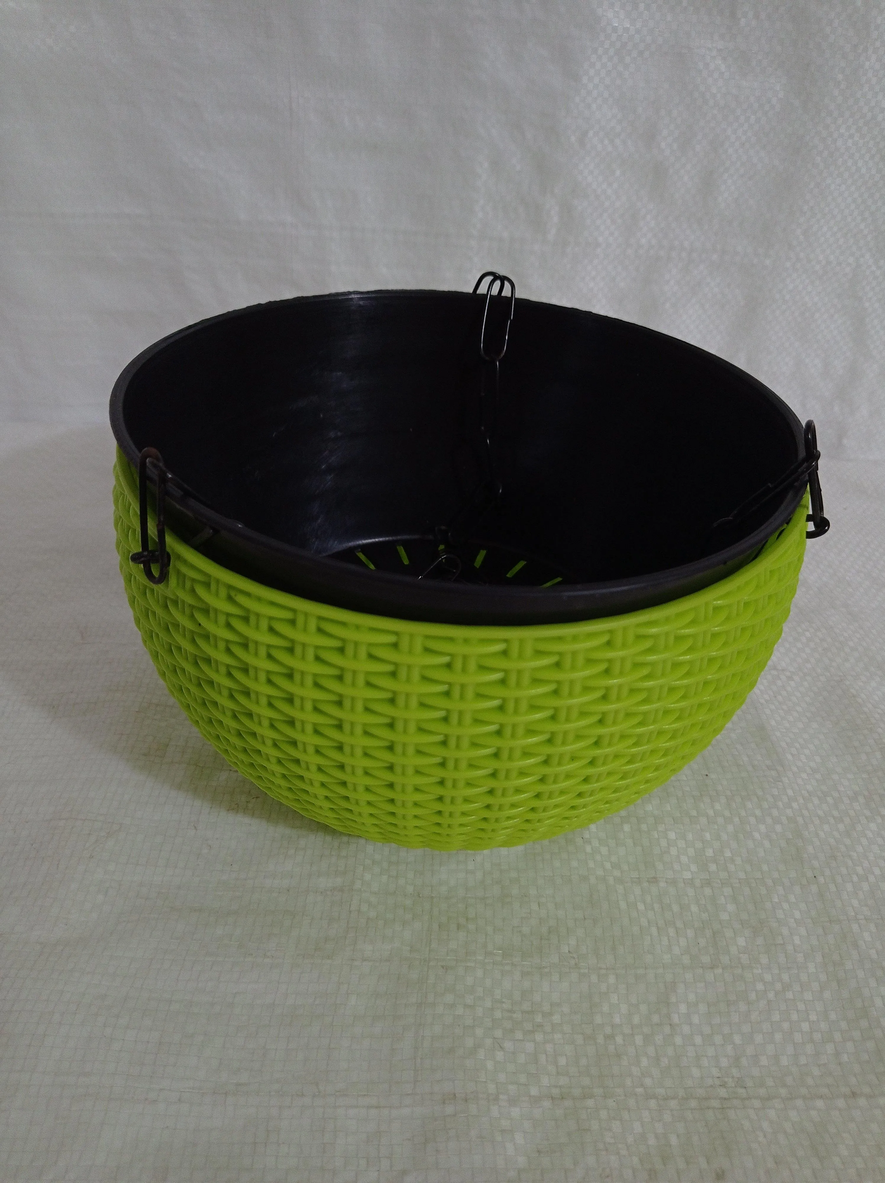 18 cm Green Rattan Hanging Planter with Chain