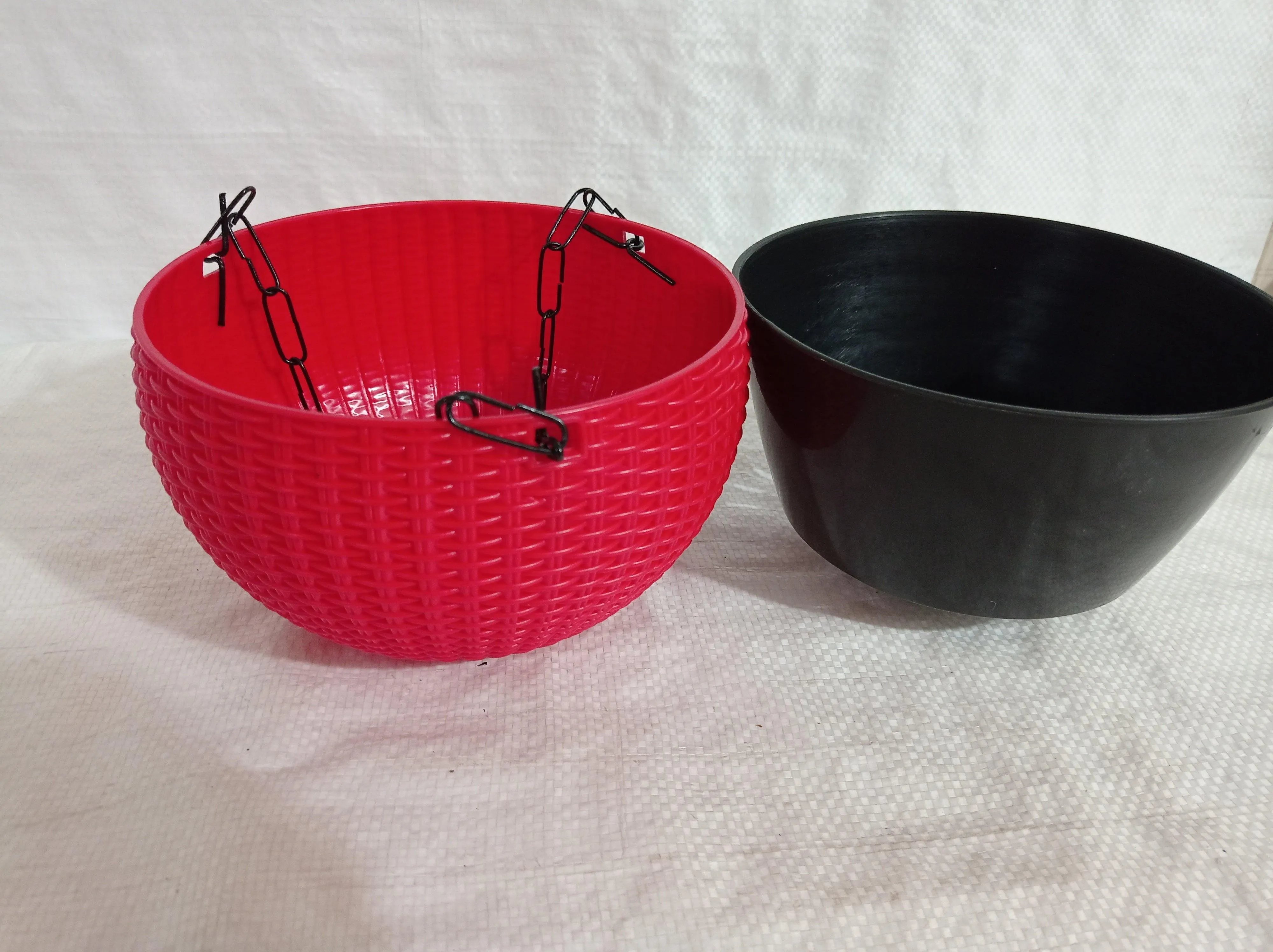 18 cm Red Rattan Hanging Planter with Chain