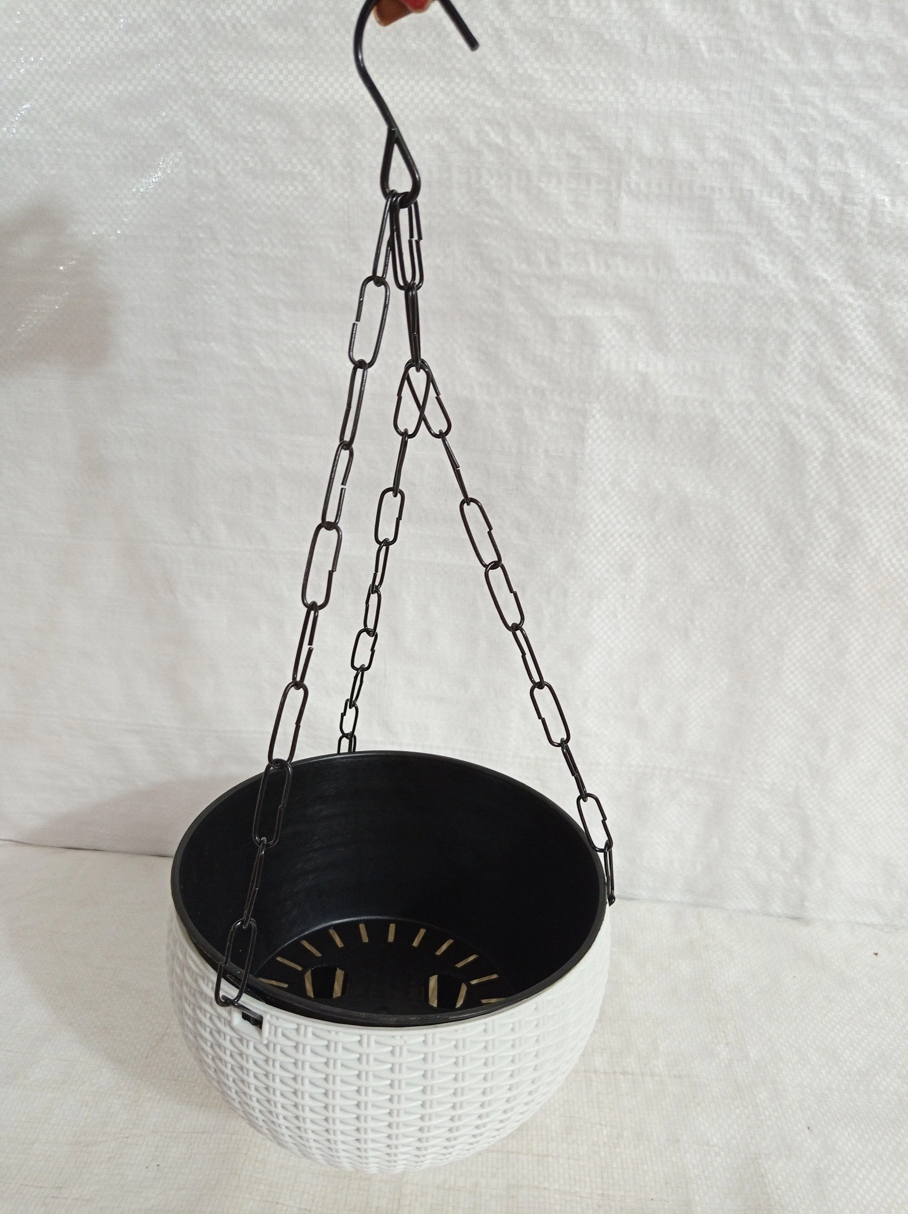 18 Cm White Rattan Hanging Planter with Chain