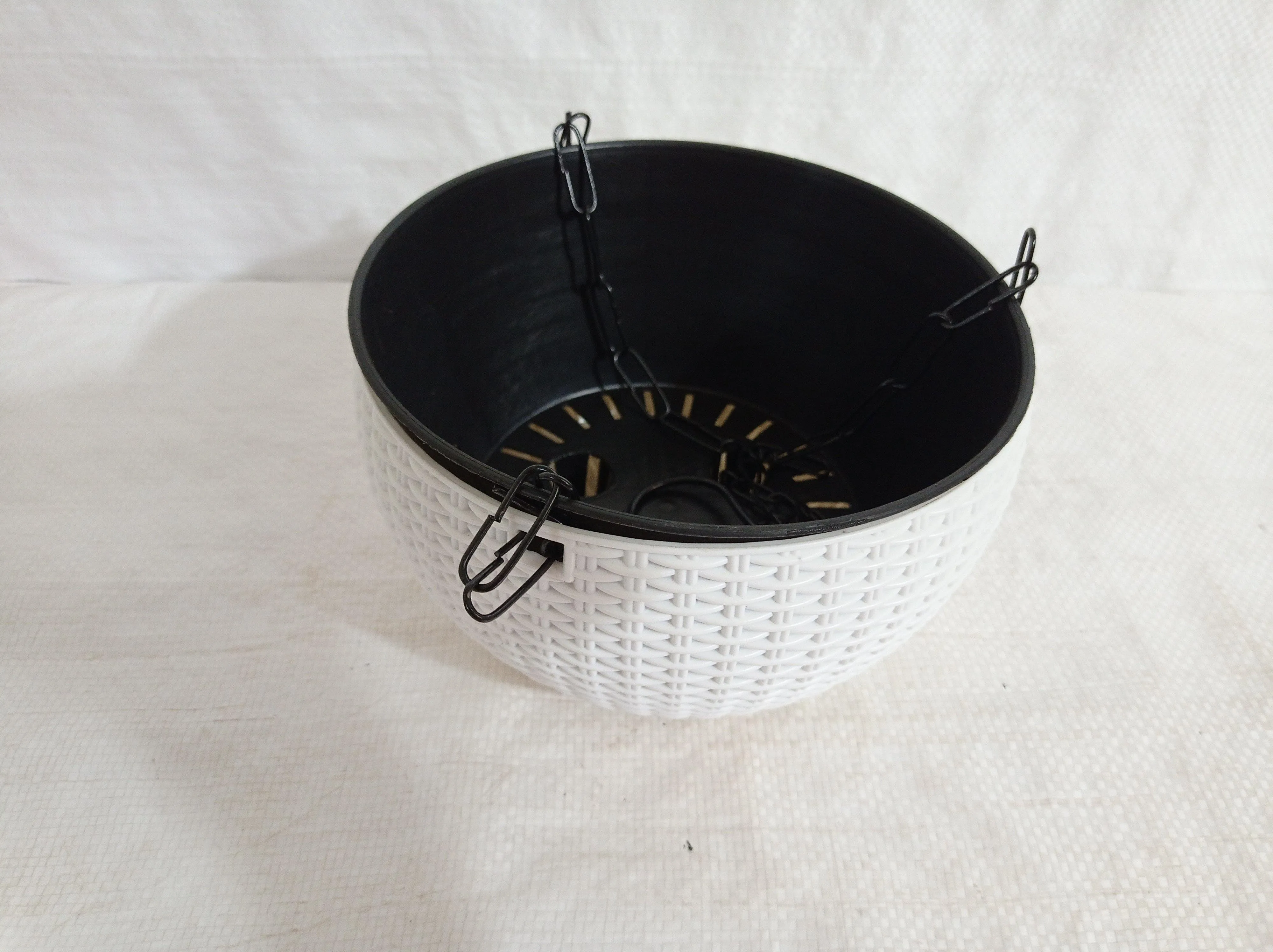 18 Cm White Rattan Hanging Planter with Chain