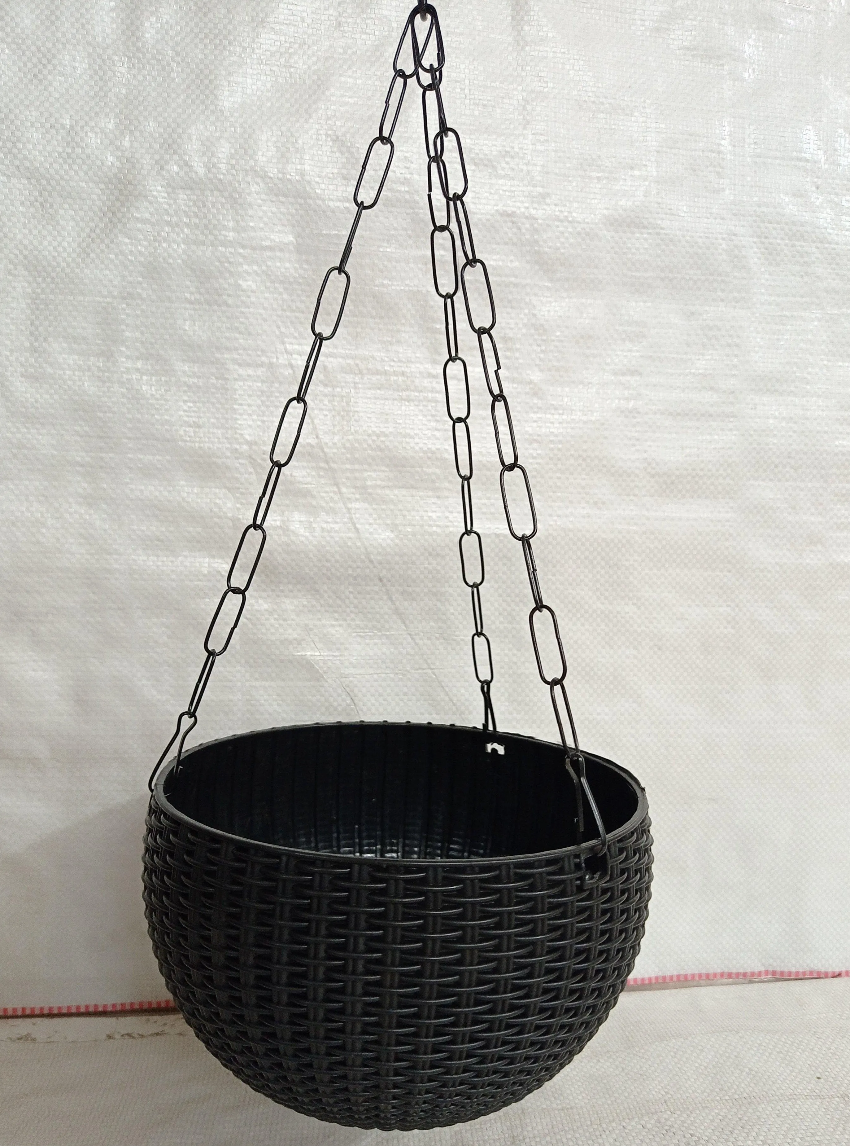 21 cm Black Rattan Hanging Planter with Chain