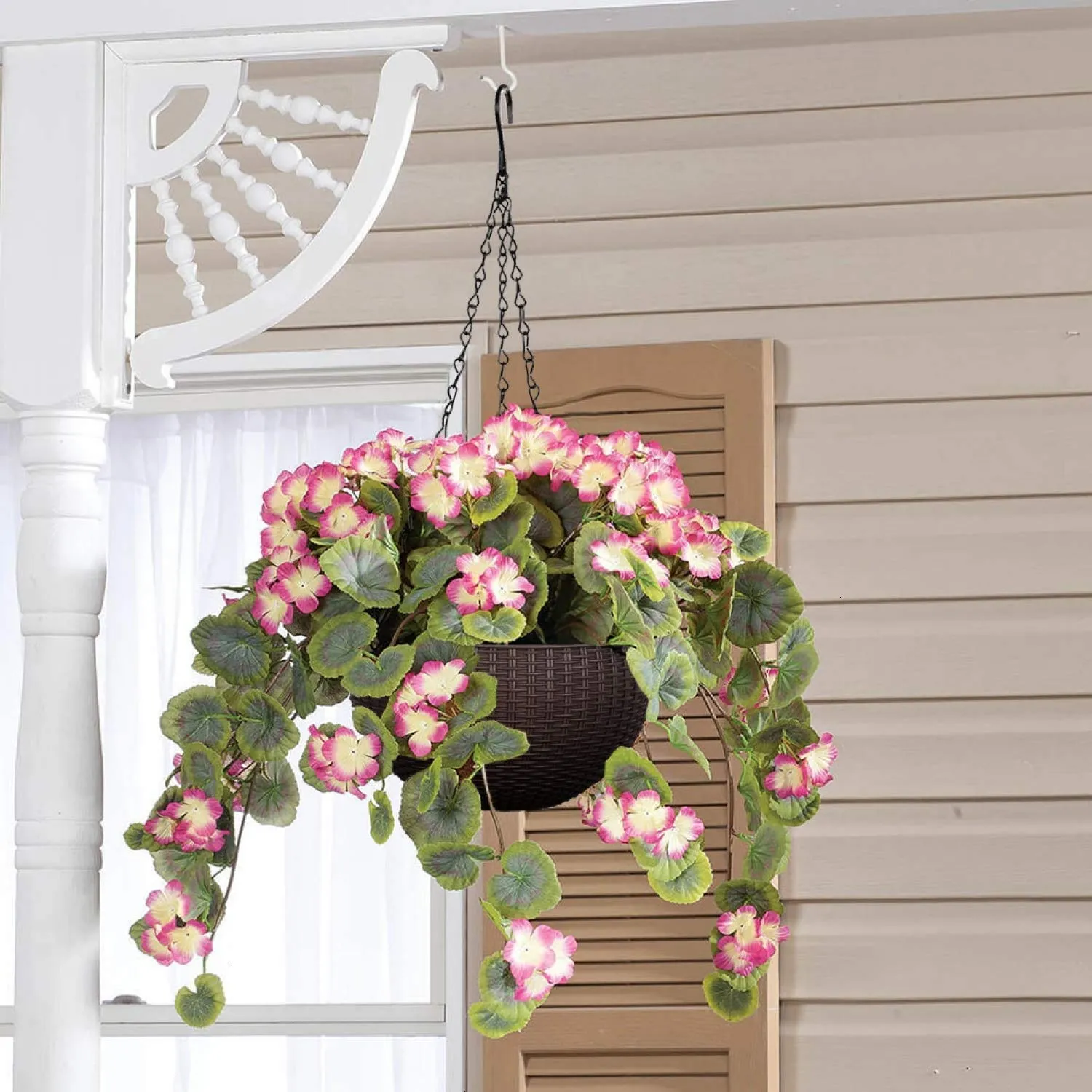 21 cm Black Rattan Hanging Planter with Chain